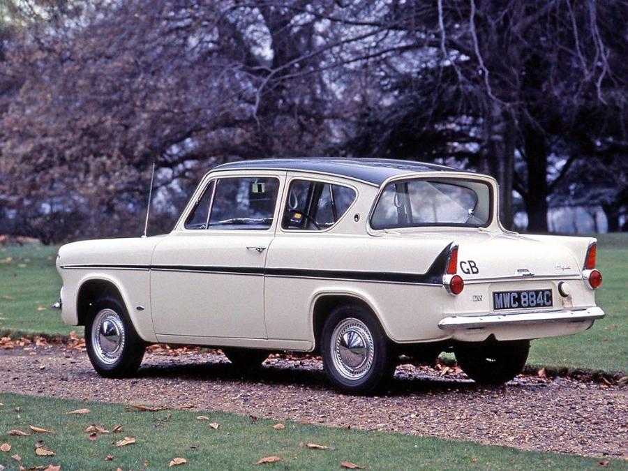  Ford Anglia Deluxe 1959 года  (фото 6 из 6)